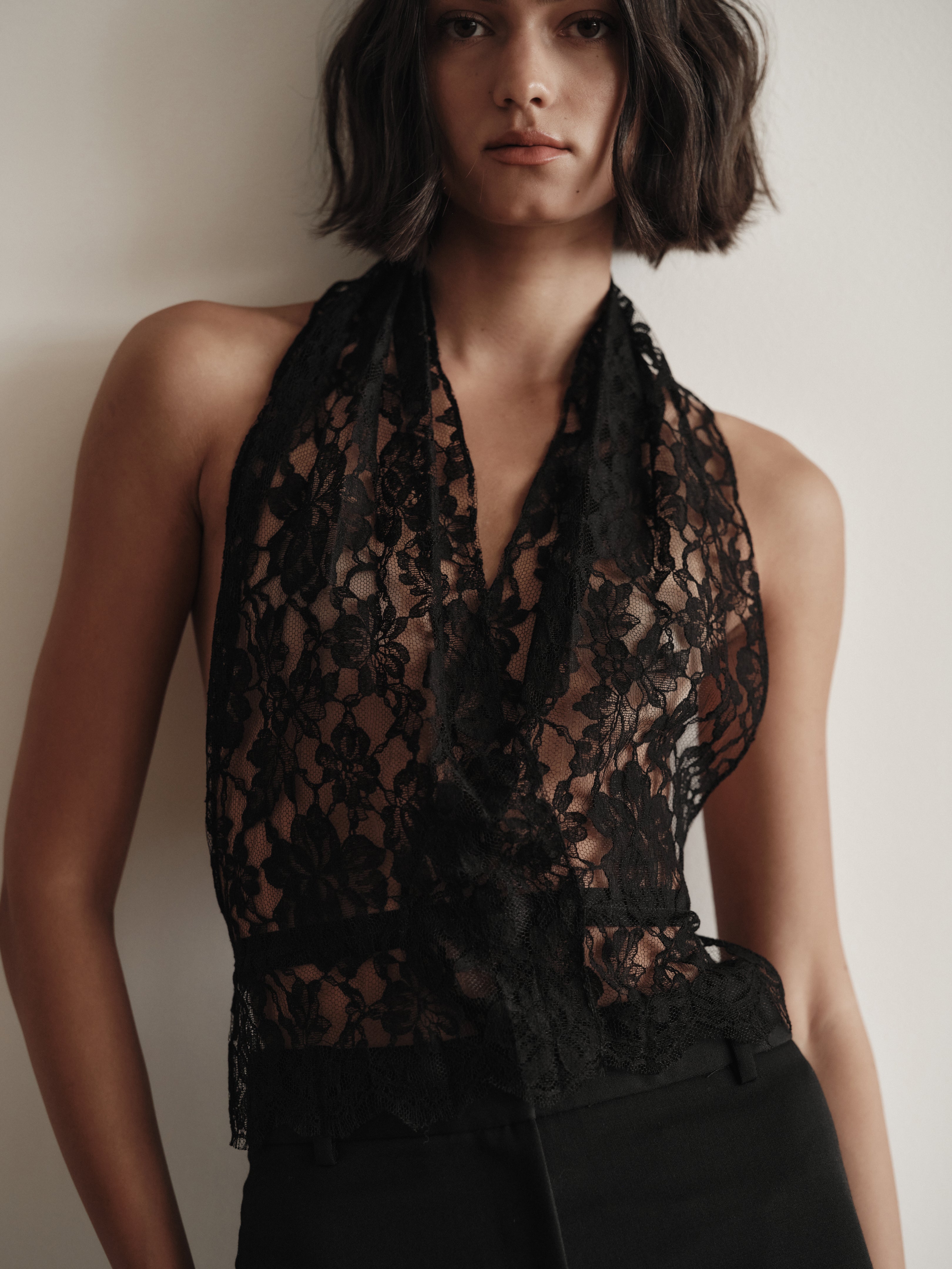 The HALTER, Black Lace