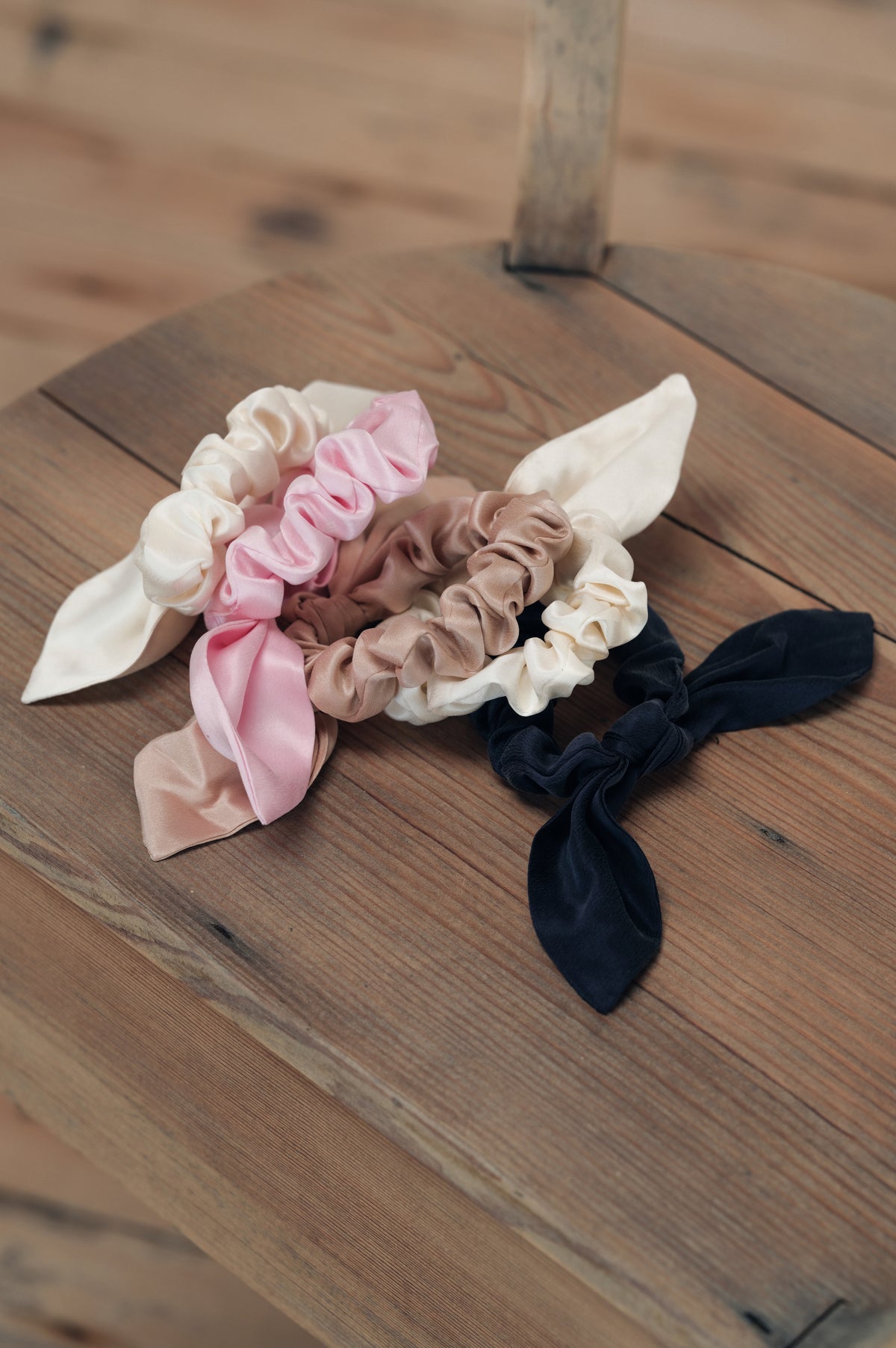 Silk hair tie The Silk Collection set of 4 mulberry silk hair ties-Pink  main image 2